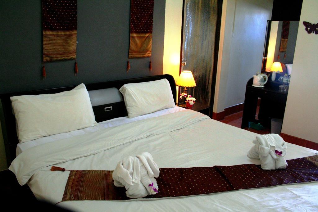 2Gether Guesthouse Karon Phòng bức ảnh