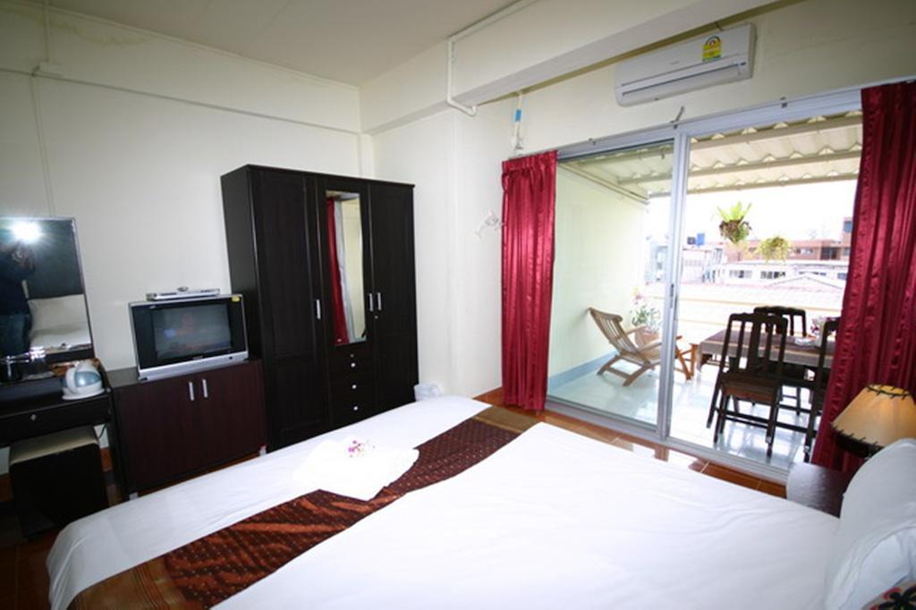 2Gether Guesthouse Karon Phòng bức ảnh