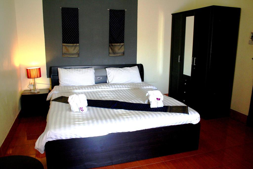 2Gether Guesthouse Karon Phòng bức ảnh