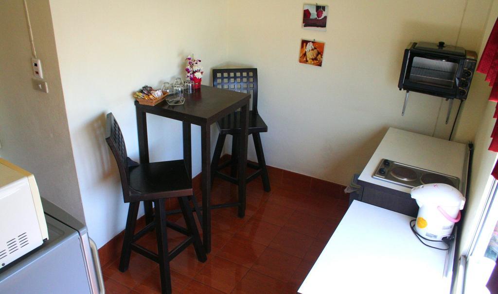 2Gether Guesthouse Karon Phòng bức ảnh