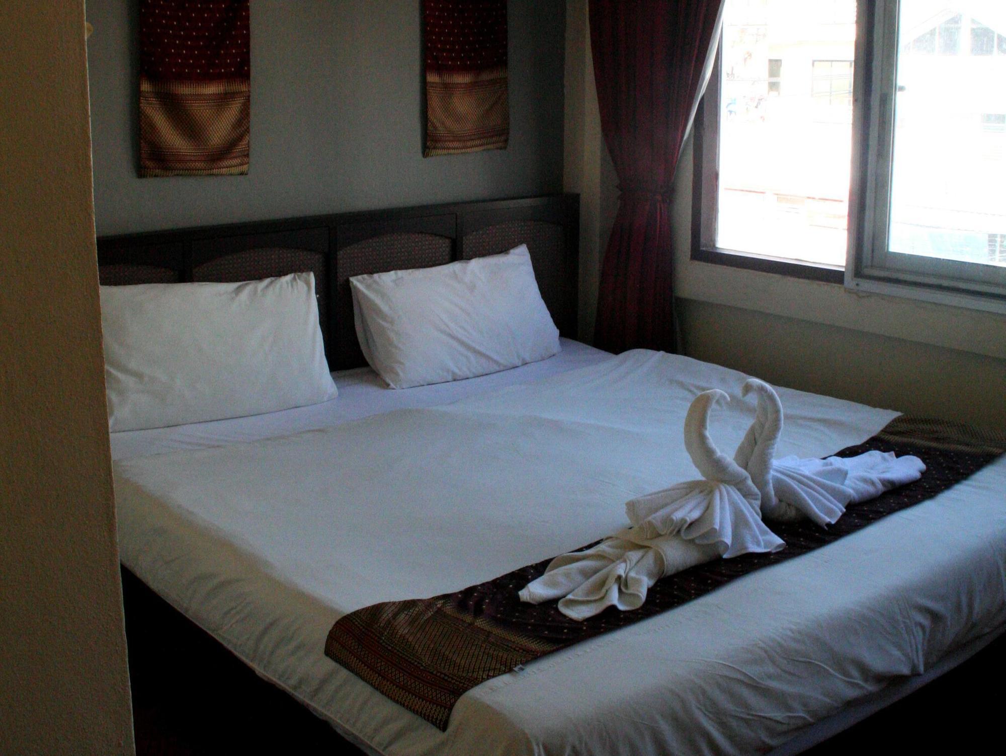 2Gether Guesthouse Karon Ngoại thất bức ảnh