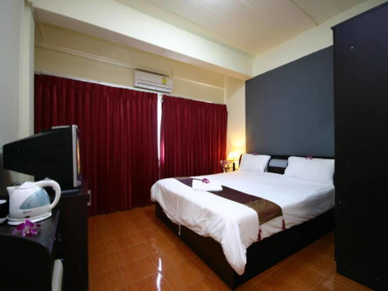 2Gether Guesthouse Karon Ngoại thất bức ảnh
